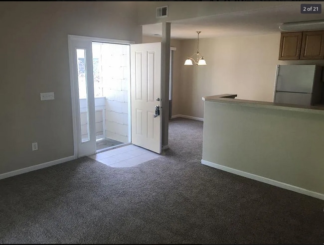 Photo - 4735 Hahns Peak Dr Unit 203