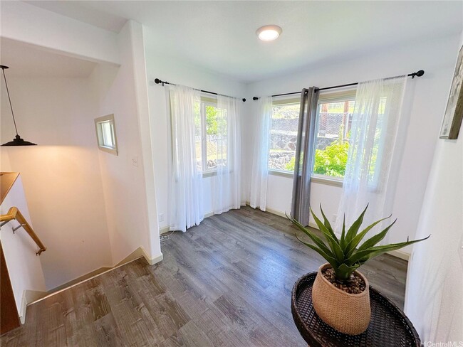 Photo - 2578 Pacific Heights Rd