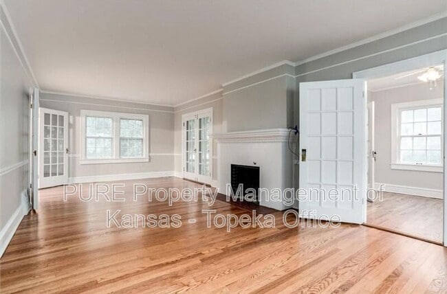 Photo - 108 SW Madison St