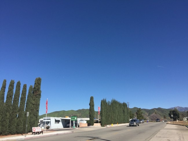 Twin Pines Mobile Home Park