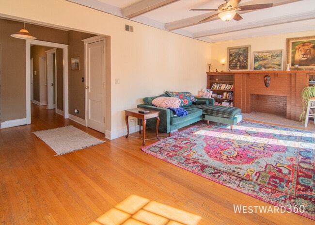 Photo - 844 W Lakeside Pl Unidad 3E