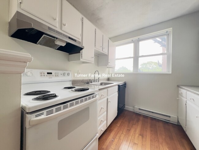 Photo - 402A Highland Ave