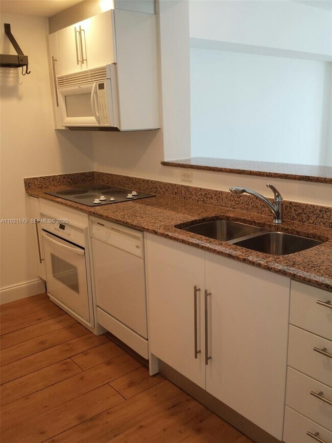 Photo - 325 S Biscayne Blvd Unit 1420