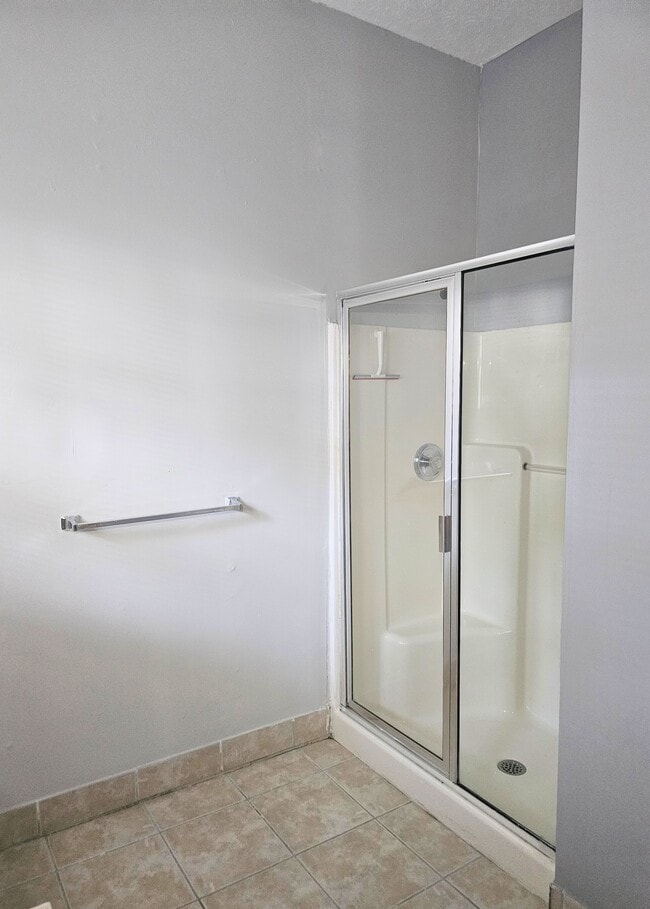 Photo - 1333 Oak St SW
