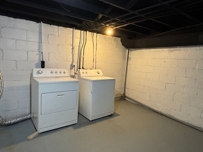 Photo - 3-Bed, 1-Bath Home – Fenced Yard, Off-Street Parking, Spacious Kitchen & In-Unit Laundry