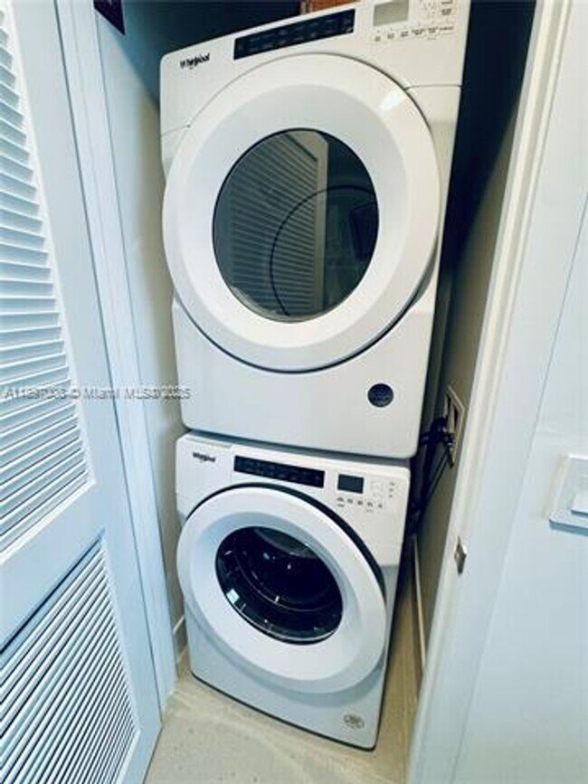 Photo - 159 NE 6th St Unit 159 NE 6th St  4807