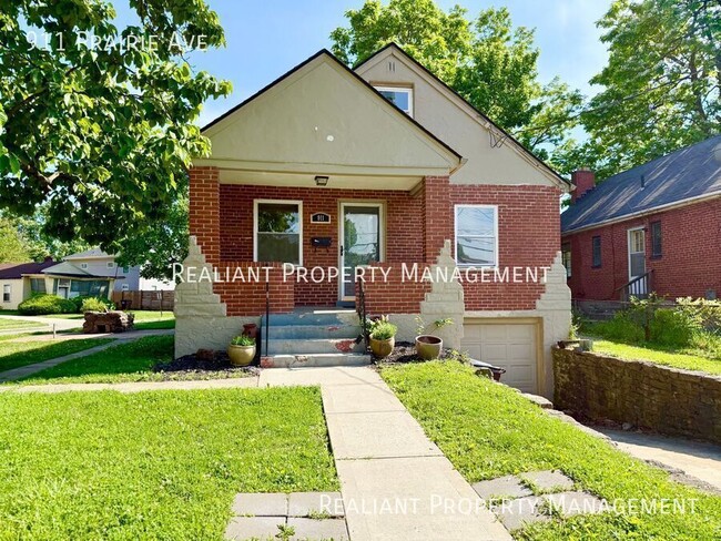 Building Photo - 911 Prairie Ave