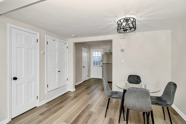 Photo - 6314 Old Pineville Rd Unidad B