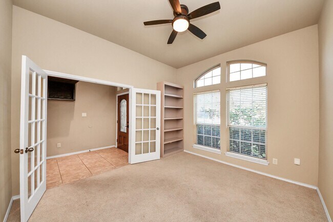 Photo - 2003 Sequoia Trail Ln