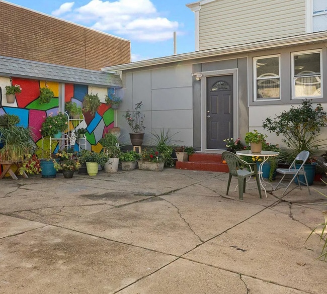 Photo - 2153 Haworth St Unit 2A