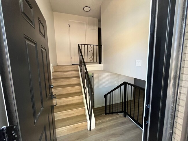 Building Photo - Completely Remodeled 2-Bedroom Duplex Unit 1230 W 580 N