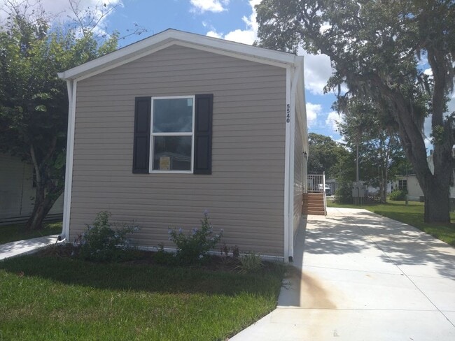 Photo - 5540 Jennie St