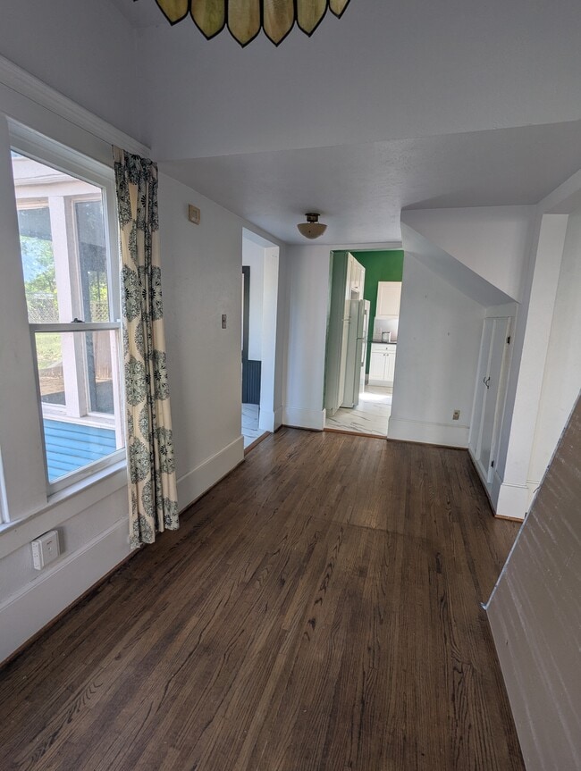 Study - 4526 Reiger Ave