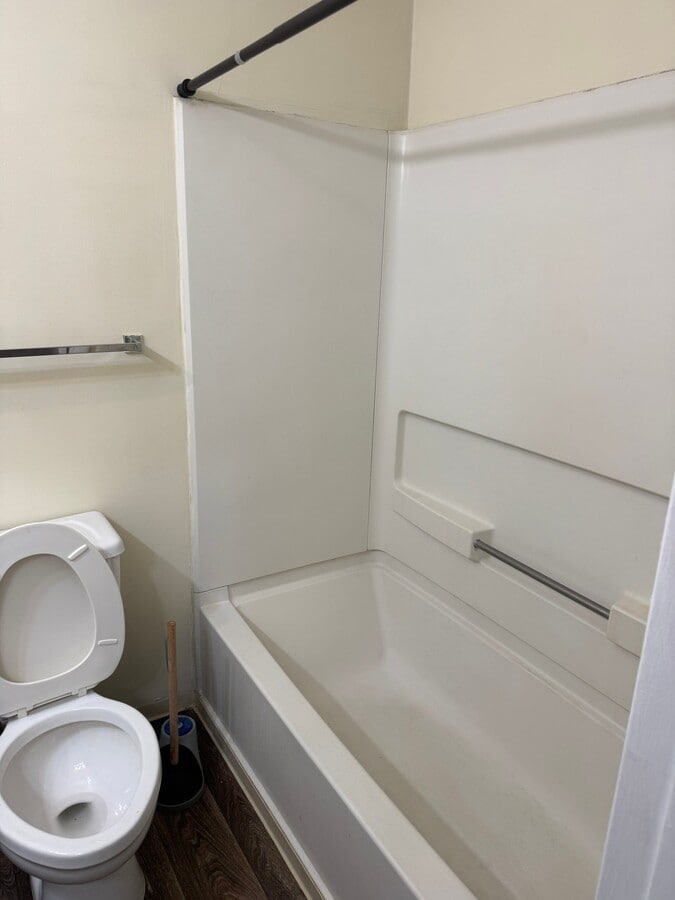 Photo - 1431 Collegiate Cir Unit 304