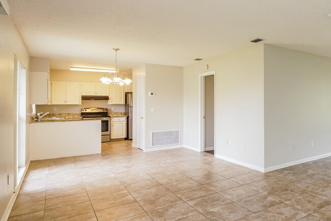 Photo - 2141 Kendall Ct