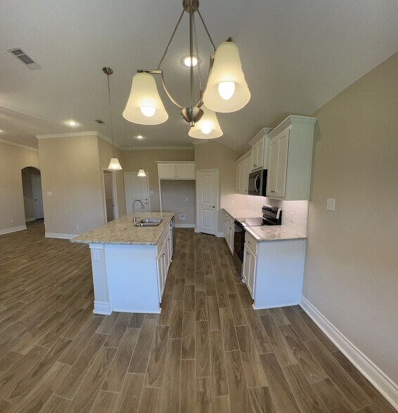Photo - 905 Tippit Ln