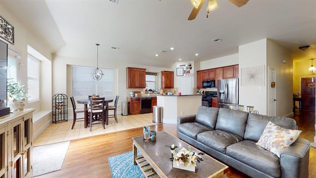 Photo - 2113 Lanshire Dr