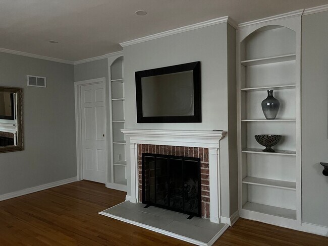 5 Woodland Rd