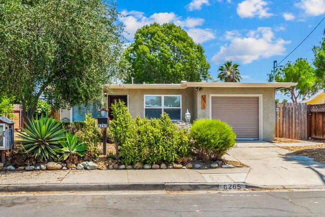 Building Photo - 6265 Romo St Rental