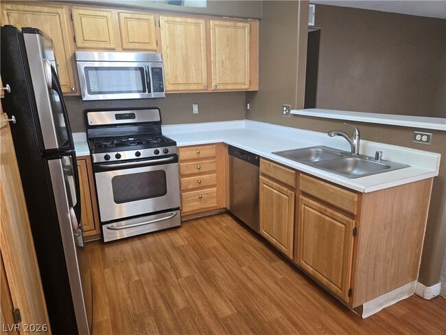 Building Photo - 5710 E Tropicana Ave Unit 2167