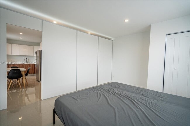 Photo - 924 Marseille Dr Unit 38