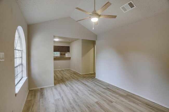 Photo - 1206 Westcott Dr