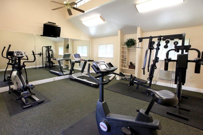 24 hour fitness center - Greenhaven Apartment Homes