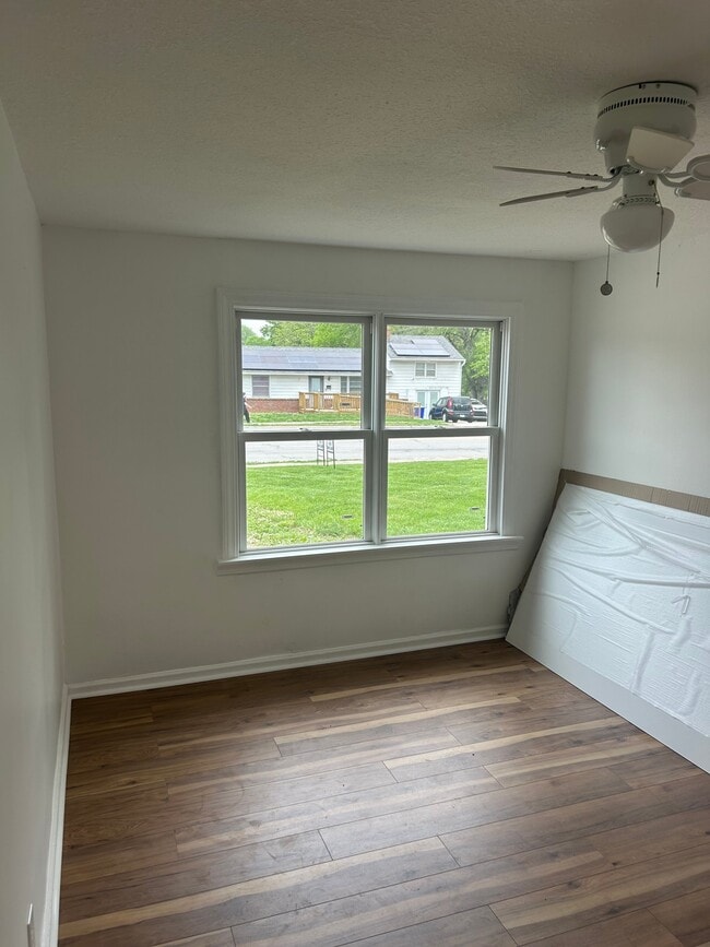Photo - 12605 Johnson Dr