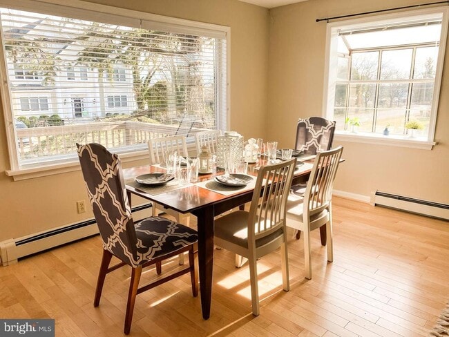 Photo - 122 W Bay View Dr