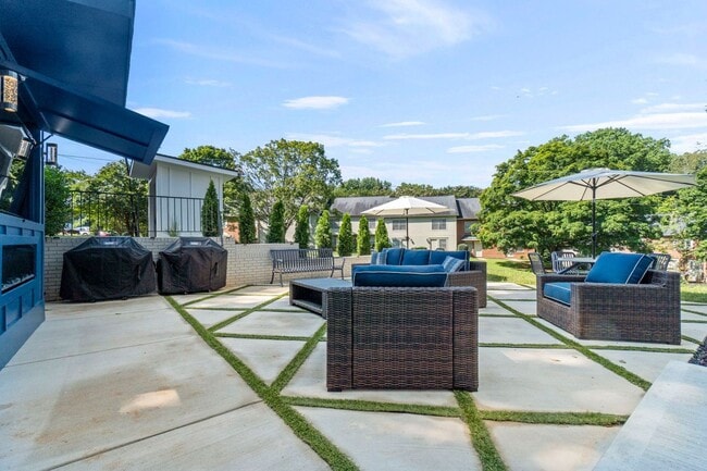 Photo - Special Offer: $500 Off First Full Month's Rent! 1 Bed, 1 Bath Apartment – Great Location & Ameni... Unidad 19