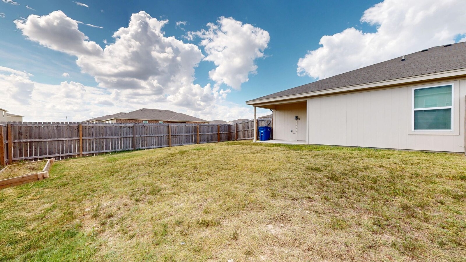 Photo - 2 WEEKS FREE RENT IN A GORGEOUS DUPLEX IN COPPERAS COVE!