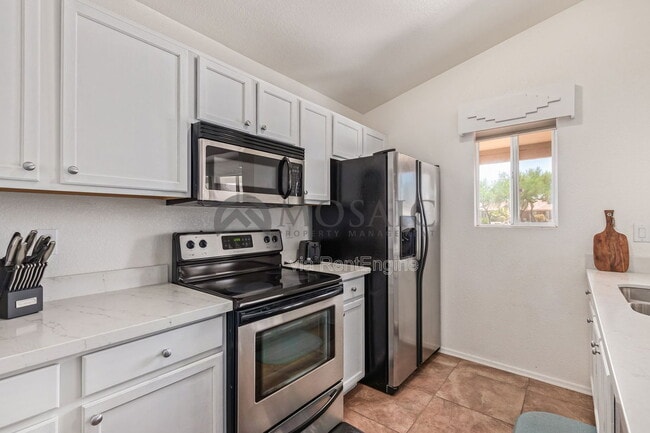 Photo - 1797 E Lindrick Dr