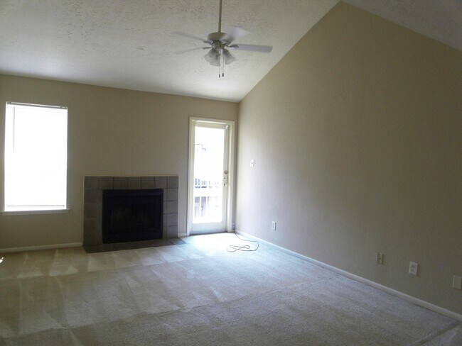 Photo - 2011 Spenwick Dr