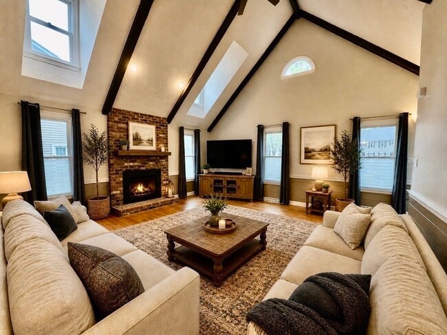 Photo - 229 Wellman Ave