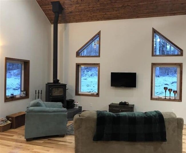 Photo - Tucked Away in Nature – Modern 3BR, 2BA Home