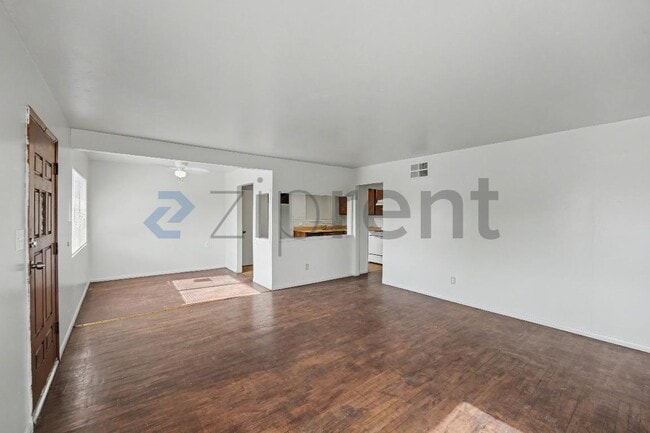 Photo - Unit