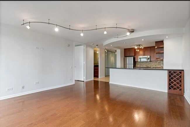 Photo - 30 E Huron St Unit 30 E huron street  4310