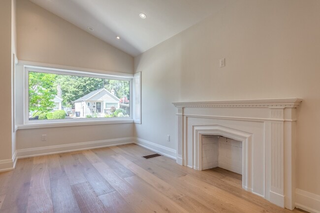 Photo - 29 Hutton Ave