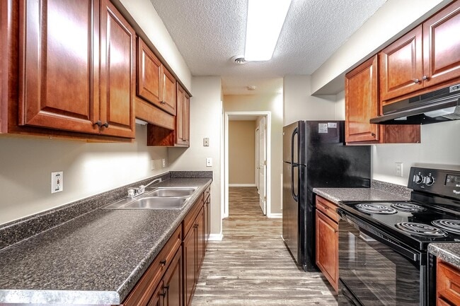 Photo - Aspen Pointe Apartments