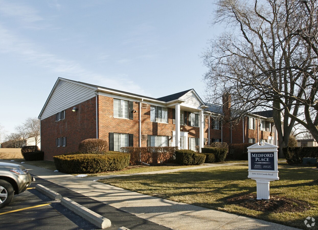 Medford Place Apartments - Medford Place Apartments