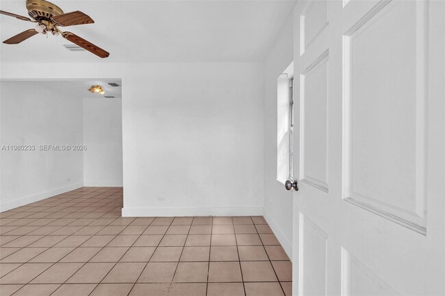 Photo - 2835 SW 24th St Unit 1