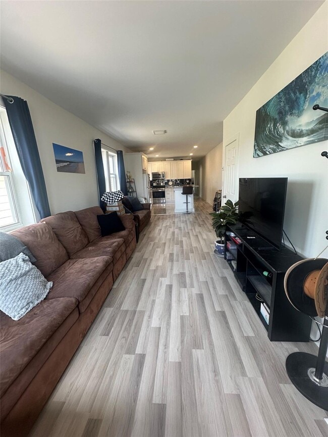 Building Photo - 262 Neptune Blvd Unit 1A Rental