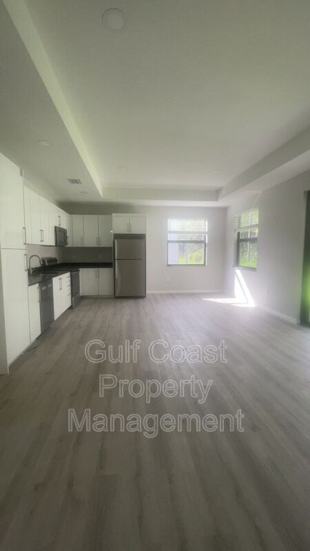 Photo - 1926 Marlay Ave