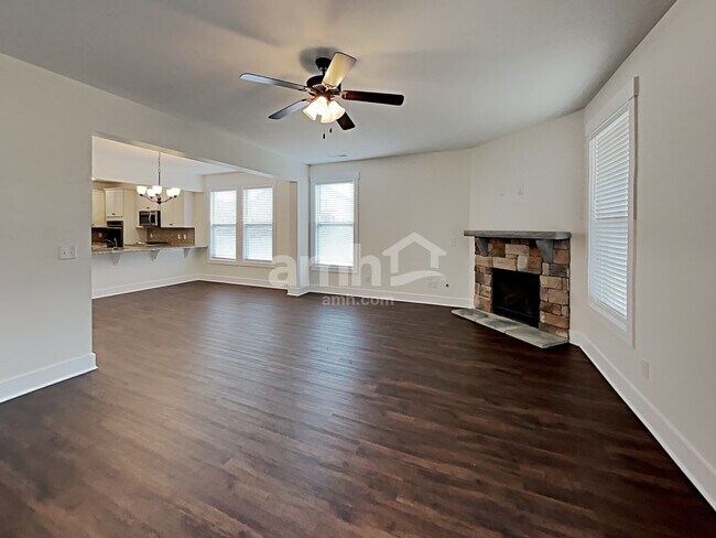 Photo - 1104 Westlawn Blvd