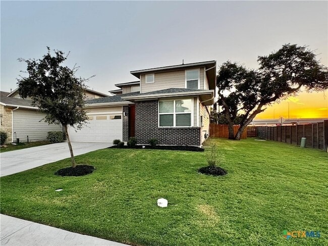 Building Photo - 100 Geminiflora Bend