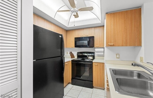 Photo - 13288 White Marsh Ln Unidad 12