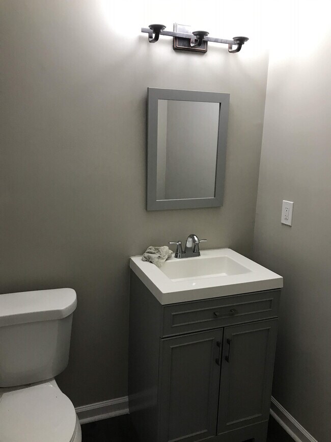 Photo - 7337 Wakefield Ave