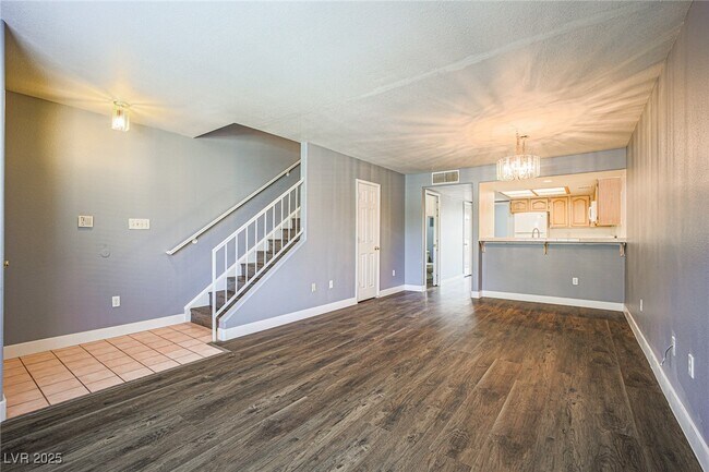 Photo - 2851 S Valley View Blvd Unidad 1137A