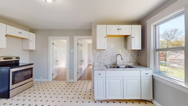Photo - 3149 W 32nd St Apartment Unit 3149 W 32nd St - 2nd Floor