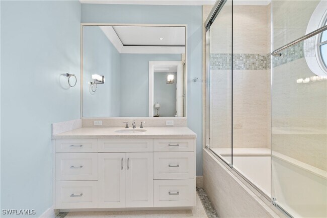 Building Photo - 1270 Gulf Shore Blvd S